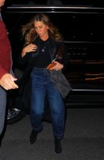 JENNIFER ANISTON Heading to the Set og The Morning Show in New York 09/29/2022