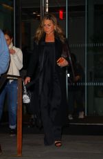 JENNIFER ANISTON Heading to the Set og The Morning Show in New York 09/29/2022