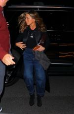 JENNIFER ANISTON Heading to the Set og The Morning Show in New York 09/29/2022