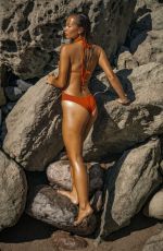 JENNIFER BERG PINYOJIT - Instagram Photos 09/06/2022