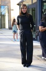 JENNIFER GARNER Out and About in New York 09/22/2022