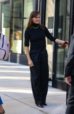 JENNIFER GARNER Out and About in New York 09/22/2022