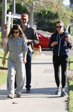 JENNIFER GARNER Out for Morning Cup of Coffee in Brentwood 09/27/2022