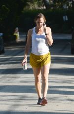 JENNIFER GARNER Out Hiking in Los Angeles 09/22/2022