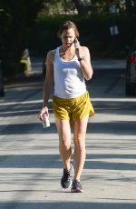 JENNIFER GARNER Out Hiking in Los Angeles 09/22/2022