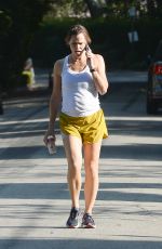 JENNIFER GARNER Out Hiking in Los Angeles 09/22/2022