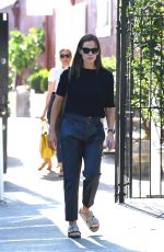 JENNIFER GARNER Out Shopping After Lunch in Brentwood 09/14/2022