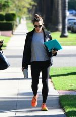JENNIFER GARNER Out with a Friend in Santa Monica 09/19/2022