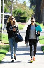 JENNIFER GARNER Out with a Friend in Santa Monica 09/19/2022