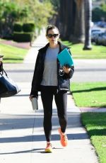 JENNIFER GARNER Out with a Friend in Santa Monica 09/19/2022