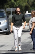 JENNIFER GARNER Out with Friends in Brentwood 09/16/2022