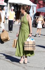 JENNIFER LOPEZ Out Shopping at Flea Market in Los Angeles 09/11/2022