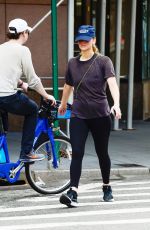 JENNIFR LAWRENCE Out and About in New York 09/18/2022