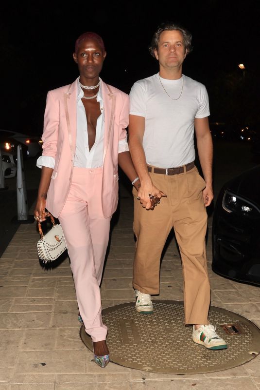 JODIE TURNER-SMITH and Joshua Jackson Arrives at Dinner at Nobu in Malibu 09/26/2022