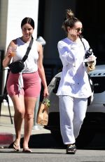 KAITLYNN CARTER Out for Lunch with Friend in Los Angeles 09/23/2022