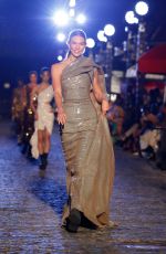 KARLIE KLOSS at Vogue World Runway Show at New York Fashion Week 09/12/2022