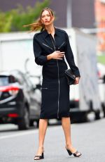 KARLIE KLOSS Hails a Cab Out in New York 09/13/22022