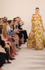 KARLIE KLOSS Walks Runway at Carolina Herrera Show at New York Fashion Week 09/12/2022