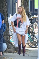 KATE and LILA GRACE MOSS Out and About in New York 09/16/2022