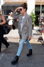 KATE BECKINSALE Leaves Naeem Khan Fashion Show in New York 09/09/2022