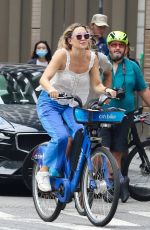 KATE HUDSON and Danny Fujikawa Out for CitiBike Ride in New York 09/05/2022