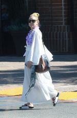 KATE HUDSON Out and About in Los Angeles 09/24/2022