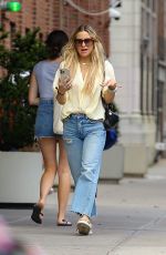 KATE HUDSON Out and About in New York 08/31/2022