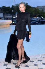 KATE MOSS Arrives at Saint Laurent Show at Paris Fashion Week 09/27/2022