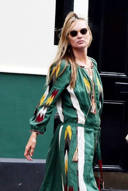 KATE MOSS Out and About in London 09/02/2022