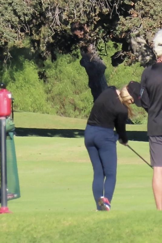 KATHRYN NEWTON Out for a Round of Golf in Westlake Village 09/19/2022