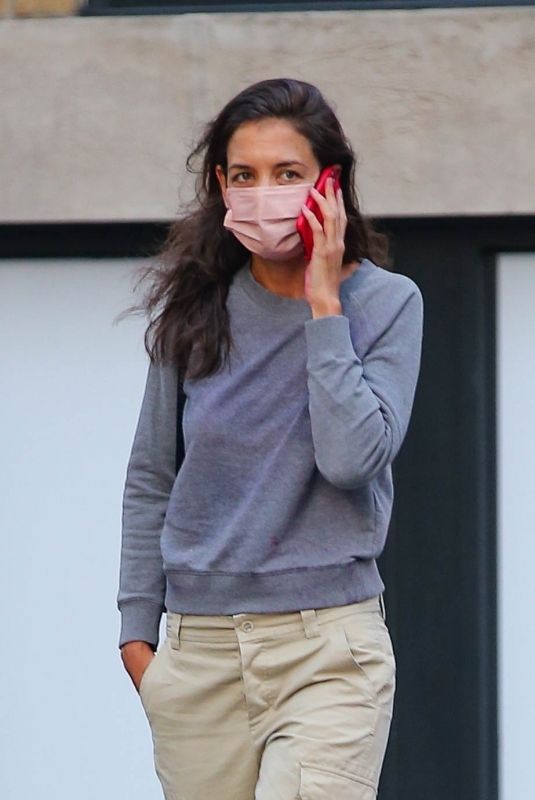 KATIE HOLMES Out and About in New York 09/13/2022