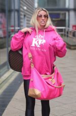 KATIE PRICE Arrives at Steph