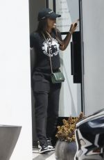 KELLY ROWLAND Out Shopping in West Hollywood 09/16/2022