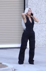 KIM KARDASHIAN Out in Los Angeles 08/31/2022