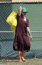 KRISTEN BELL Out Shopping in Los Angeles 09/02/2022