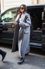 KYLIE JENNER Arrives at Her Hotel in Paris 09/30/2022