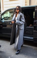KYLIE JENNER Arrives at Her Hotel in Paris 09/30/2022