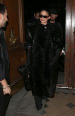 KYLIE JENNER Leaves Her Hotel in Paris 09/28/2022