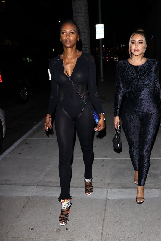 LARSA PIPPEN and CHANDA WALLACE Arrives at Ocean Prime Restaurant in Beverly Hills 09/18/2022