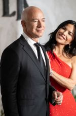 LAUREN SANCHEZ and Jeff Bezos at The Lord Of The Rings: The Rings Of Power Premiere in London 08/30/2022