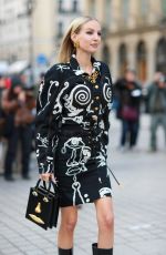 LEONIE HANNE Arrives at Schiaparelli Fashion Show at PFW in Paris 09/29/2022