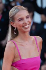 LEONIE HANNE at Don