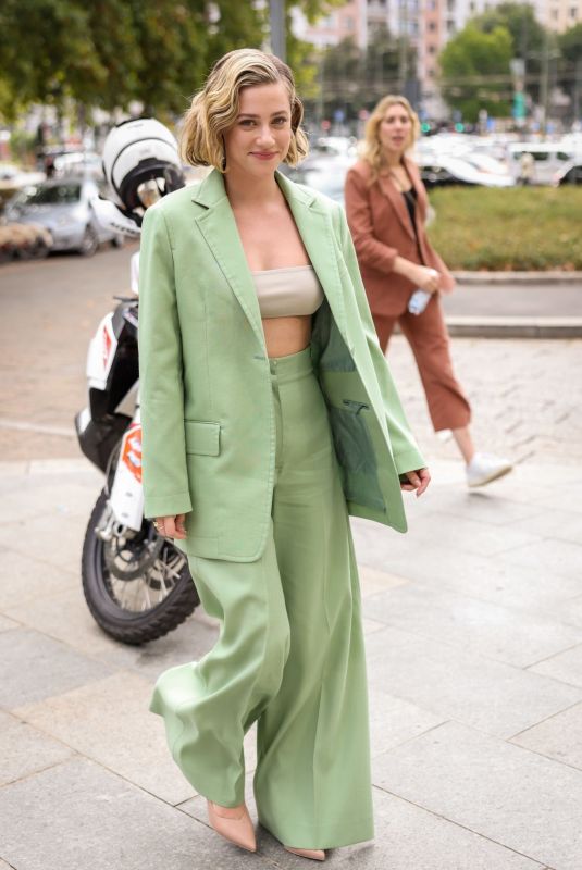 LILI REINHART Out and About in Milan 09/22/2022