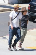 LINDA PERRY Out Hiking with a Friend in Los Feliz 09/24/2022