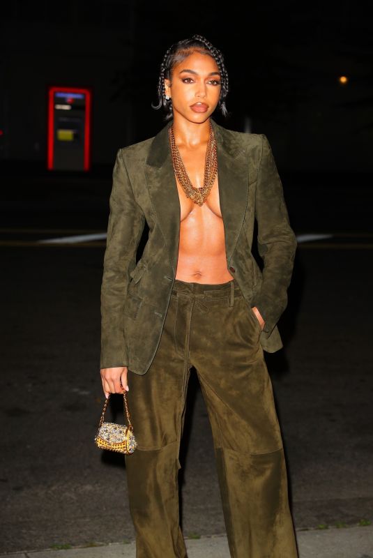 LORI HARVEY Arrives at Tom Ford Show at New York Fashion Week 09/14/2022