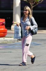 LORI LOUGHLIN Leaes a Candies Store in Calabasas 09/28/2022