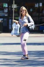 LORI LOUGHLIN Leaes a Candies Store in Calabasas 09/28/2022