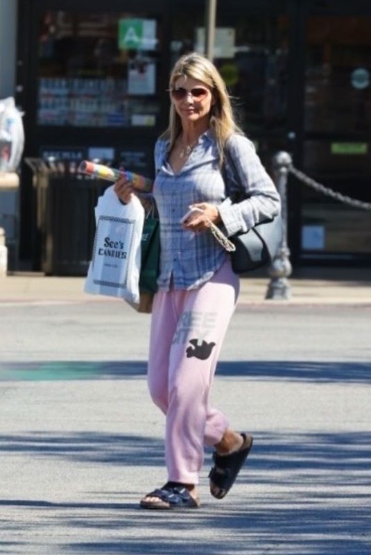 LORI LOUGHLIN Leaes a Candies Store in Calabasas 09/28/2022