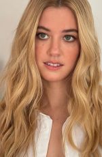 MALLORY BECHTEL at a Photoshoot, September 2022