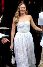 MARGOT ROBBIE Arrives at Amsterdam Premiere in New York 09/18/2022
